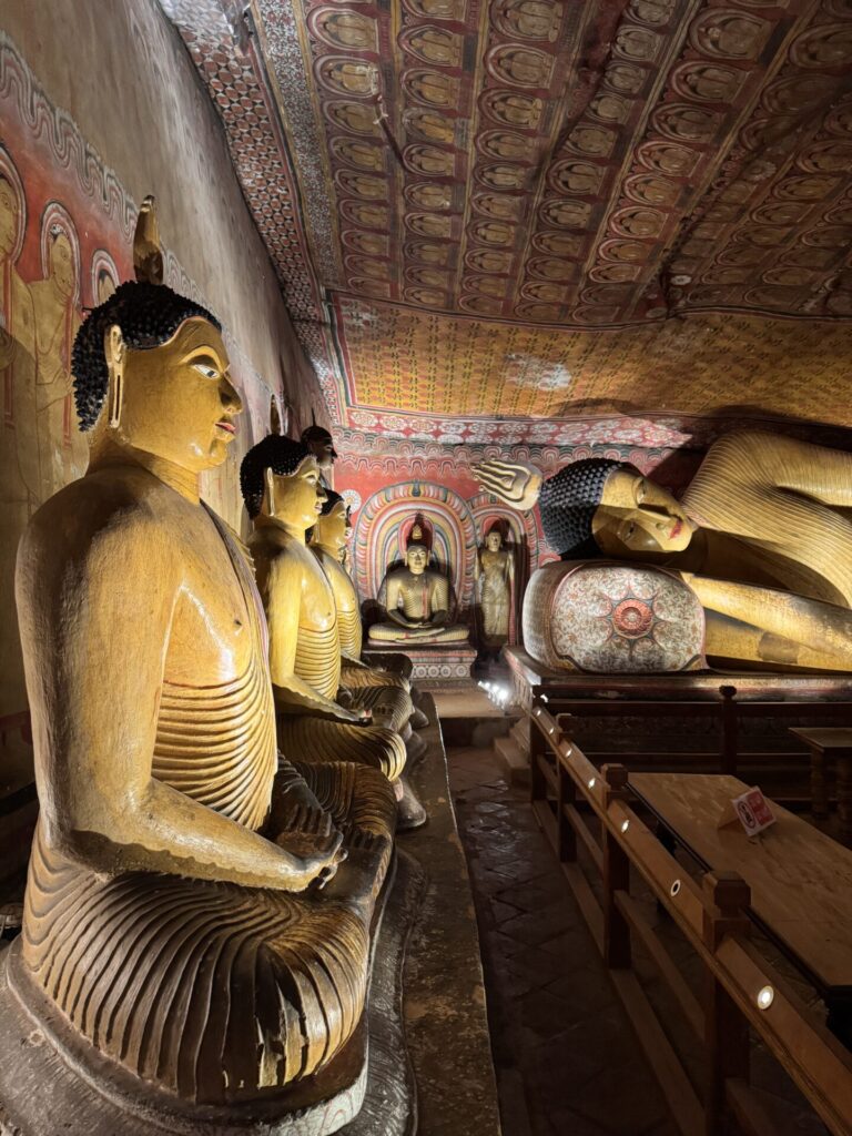 cosa vedere in sri lanka tra templi e spiritualità